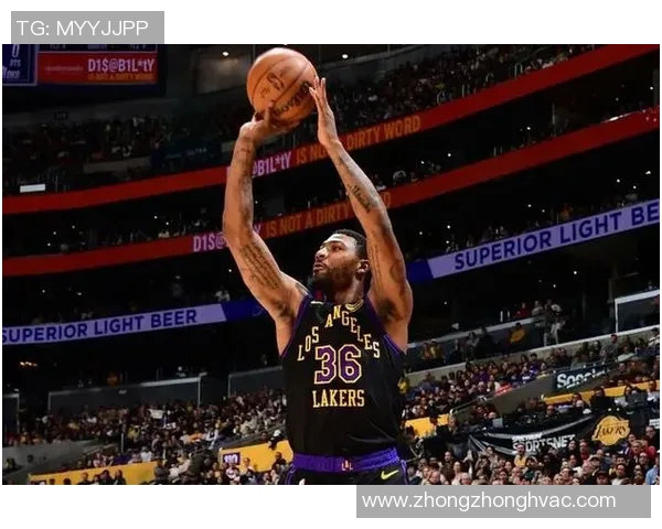 马库斯斯马特的篮球之路：从青涩新秀到全能防守王