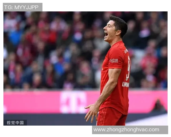 莱万重返安联球场引发拜仁球迷愤怒狂嘘背叛与忘恩负义的争议 莱万重返安联球场引发拜仁球迷愤怒狂嘘背叛与忘恩负义的争议